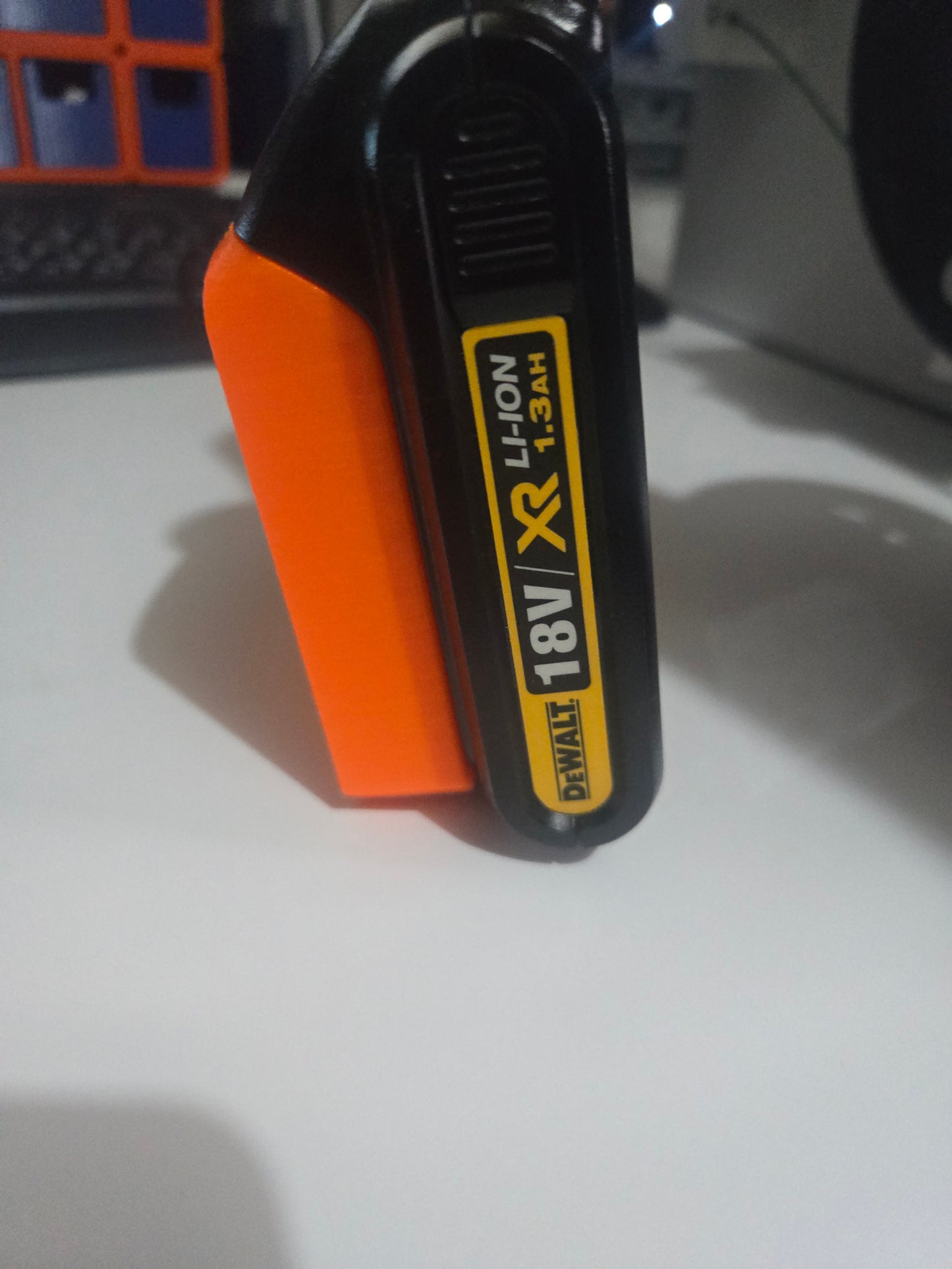 DeWalt 18V Battery Wall Mount Holder